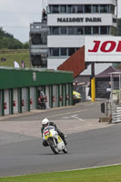 Vintage-motorcycle-club;eventdigitalimages;mallory-park;mallory-park-trackday-photographs;no-limits-trackdays;peter-wileman-photography;trackday-digital-images;trackday-photos;vmcc-festival-1000-bikes-photographs